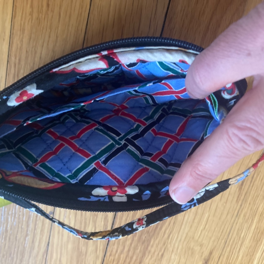 NWOT Vera Bradley Wristlet Purse - Picture 3 of 5